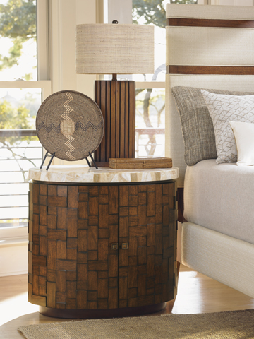 Island Fusion Banyan Oval Accent Table